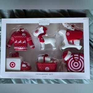 Target ornament set NIB ❤️